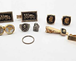 1002  Costume Jewelry Lot 