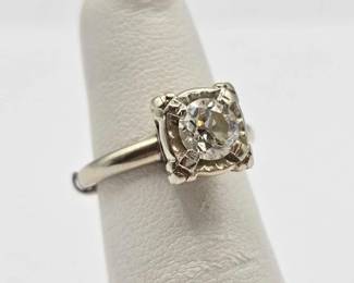 712  14k White Gold and Diamond Ring, 3.2g 