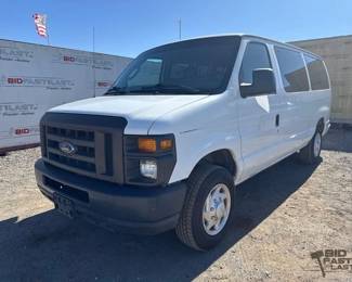 255  2009 Ford Econoline CNG Wagon Van 