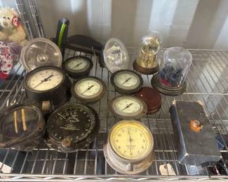 4058  Motorcycle Gauges, Wood Poker Chip Caddy, Anniversary Clock, And More 