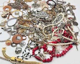 1008  Costume Jewelry 