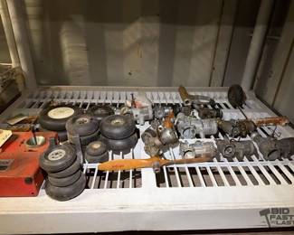 4122  Model Airplane Parts 