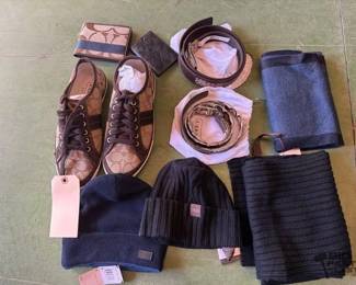 6026  Coach Clothing