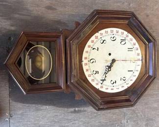 4010  Ethan Allen Wall Clock 