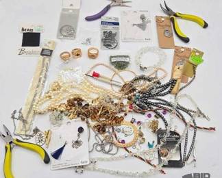 1004 Costume Jewelry