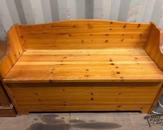 4602  Wooden Bench with Storage 