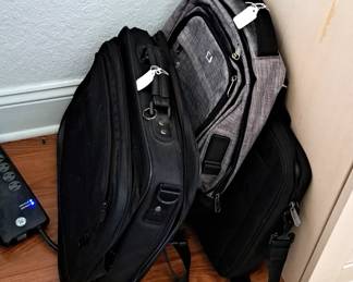 ELECTRONICS CARRY BAGS