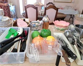 KITCHEN KNIVES, UTENSILES, STORAGE