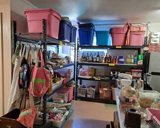 LOOK AT THIS GARAGE!!