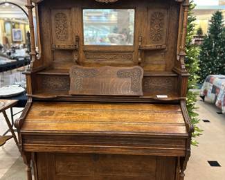 Antique Pump Organ - works!