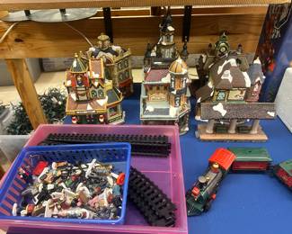 42 piece train village Grander Noel