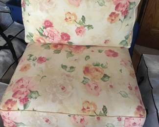 DIONNE FLORAL ARMLESS CHAIR