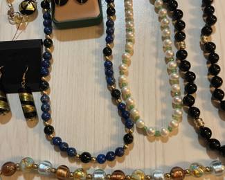 BEAUTIFUL JEWELRY. STERLING, 14KT, TURQUOISE, PEARL, AMBER AND MUCH MORE.