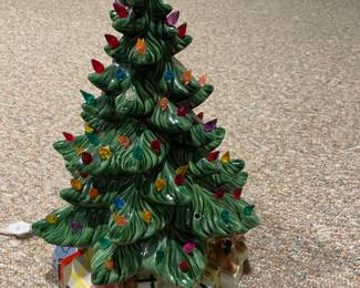 17” UNIQUE CERAMIC CHRISTMAS TREE