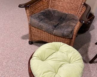 BONAKA ARM CHAIR.                                                                          OTTOMAN