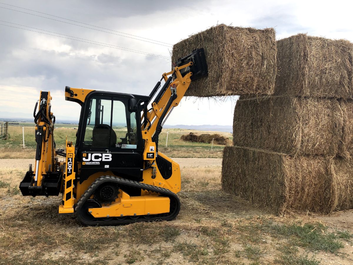 Consigned to BigIron Auction (https://www.bigiron.com/Listings/RobertWornath-2): 2020 JCB 1CXT HF Track Loader w/ Backhoe