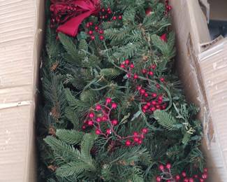 36' Outdoor Pre-lit Christmas garland