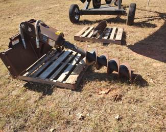 Consigned to BigIron Auction (https://www.bigiron.com/Listings/RobertWornath-2): Bobcat auger