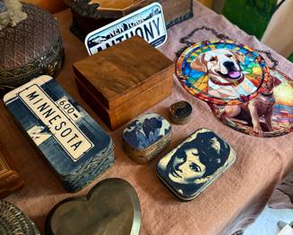 Boxes, miscellaneous