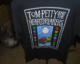 Tom Betty and the Heartbreakers World tour T-shirt 1989 