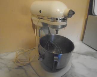Kitchen-aide mixer