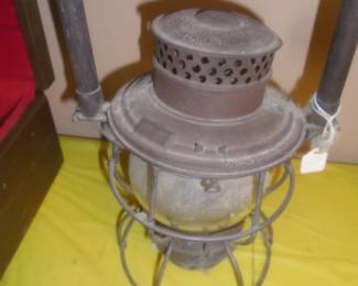 Railroad switchman's lantern