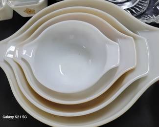Pyrex sets