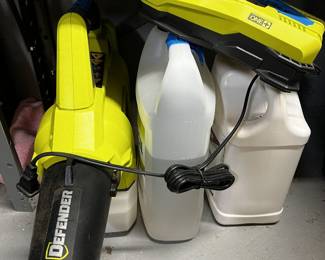 Mosquito Defender Fogger and chemical for fogger lot