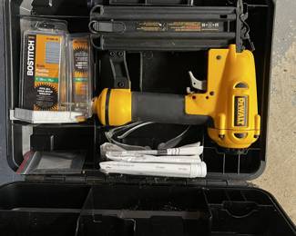 Dewalt 18 Gauge Brad Nailer