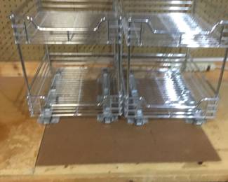 Kitchen pull out racks