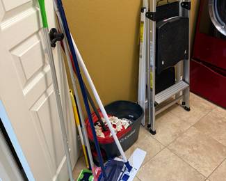 Cleaning items, Ladders
