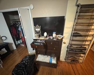 Antique 5 drawer dresser, flatscreen TV