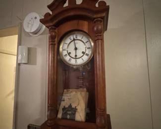 Nice Vintage wall clock, wind up