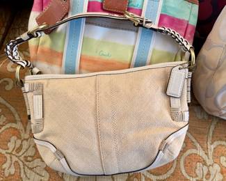 Coach purse w/storage pouch