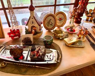 1 of 3 Hummel Goebel Chapel time Clock #442 w/box