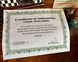 Sammy Sosa signed baseball w/Cert, box & case