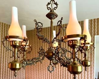 Stunning Vtg. Brass chandelier - baroque/Victorian style w/frosted lamp shades