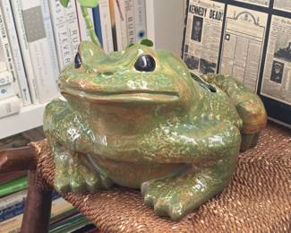 1970’s Arnels ceramic frog planter
