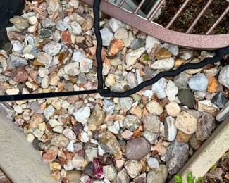 Thousands of polished rocks - pick your own