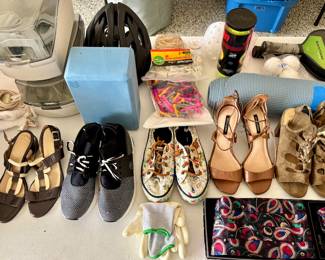 Gentlemen, just focus on the tennis balls and move on.