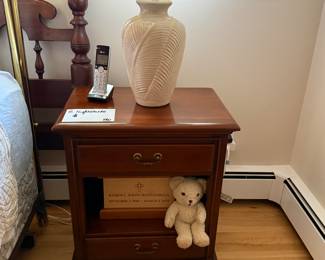 PAIR OF NIGHTSTANDS