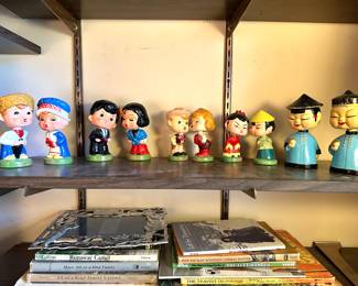 vintage kissing kids