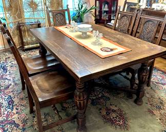 Northern Furn. Co. Oak English Tudor Dining Table & 6 Chairs, 1920's
