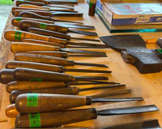 antique wood handled chisels - sharp!
