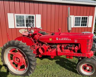 1953 IH McCormick Farmall "H".