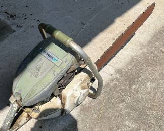 1950's  Early Chainsaw