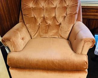 
Vintage club chair