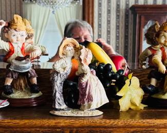 Collectible figurines