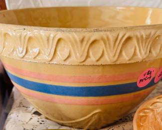 Vintage batter bowls