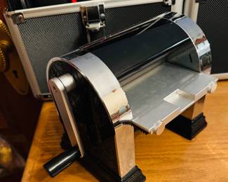 Quick Kutz Revolution RV021927 Tabletop Die Cutting Machine